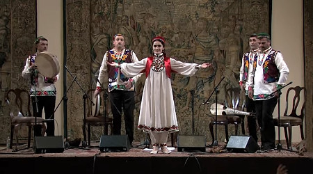 Tadschikistan in Pinkfeld: Das Badakhshan Ensemble als Beispiel für traditionelle Musik und Tanz ...
