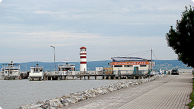 Leuchtturm in Podersdorf am Neusiedler See ...